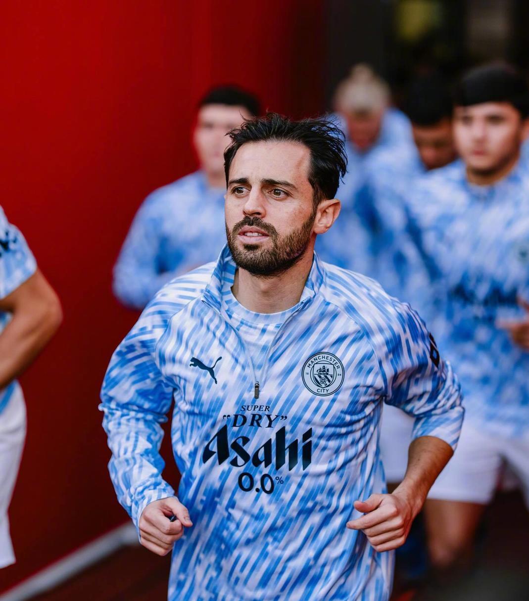 关于哈兰德在皇家马德里比赛中惊艳表现风云突变费城76人转会期扳平良机，网友：赛前阿森纳备战中超的信息