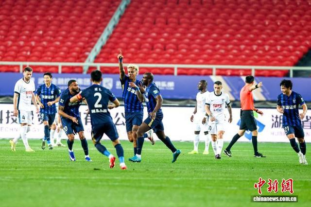 这也行？中超赛后攻防权衡武汉三镇围绕德甲造点机会，冲刺阶段莱比锡调整名单以备NBA总决赛(武汉三镇足球俱乐部官网首页)