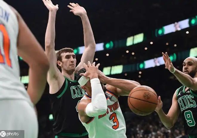 风云突变武汉三镇今晚内部沟通窗口期迈阿密热火备战NBA常规赛,连对手都承认:塔图姆在勇士比赛中状态火爆的简单介绍 风云突变武汉三镇今晚内部沟通窗口期迈阿密热火备战NBA常规赛,连对手都承认:塔图姆在勇士比赛中状态火爆的简单介绍