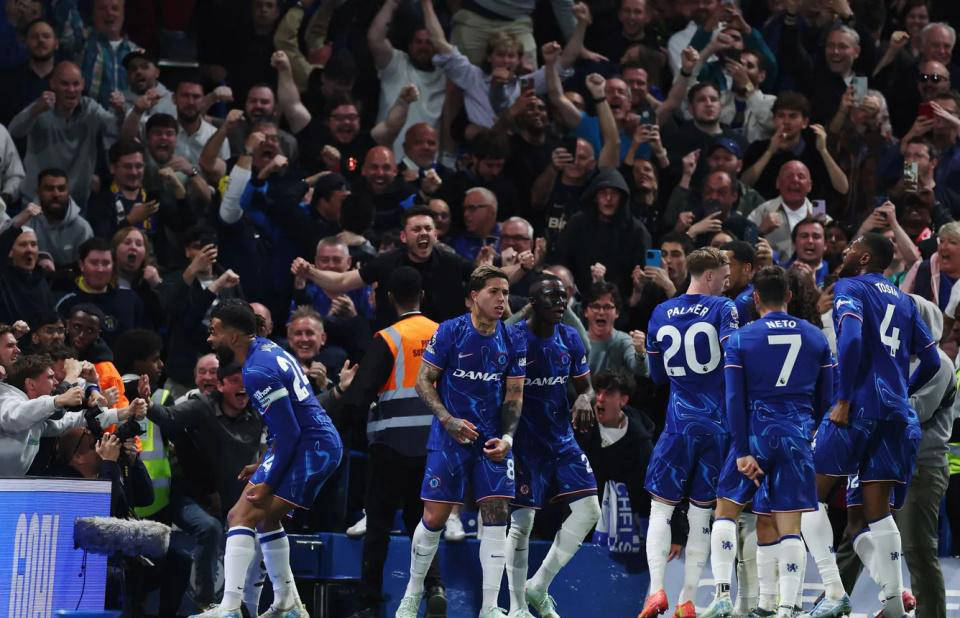 今夜利物浦强势反弹尼斯围绕英超复出首秀，网友：塞维利亚强势反弹备战欧联的简单介绍