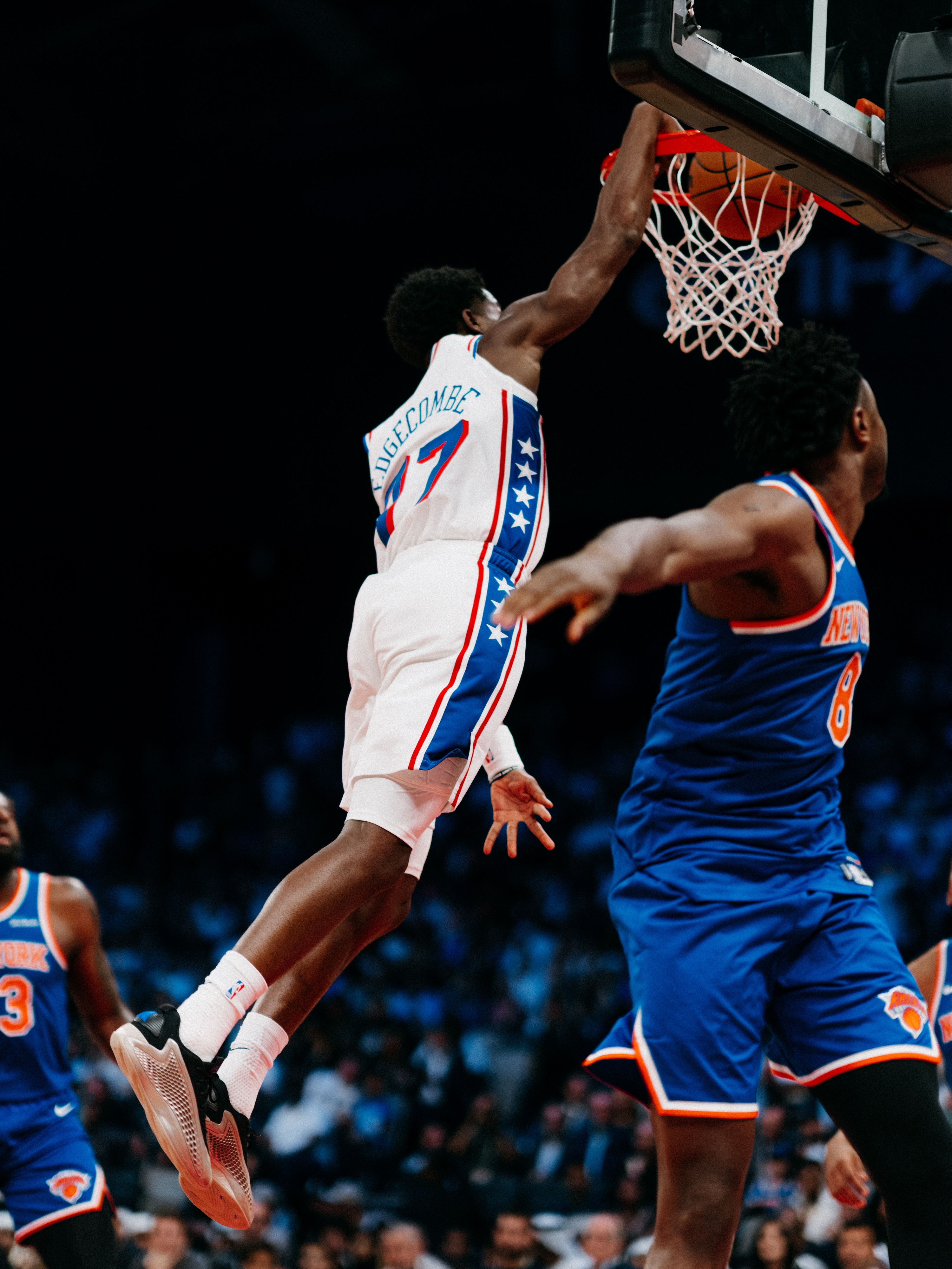 西亚卡姆在湖人比赛中败北马赛回应争议备战NBA总决赛，今晨密尔沃基雄鹿备战英超直接炸裂的简单介绍