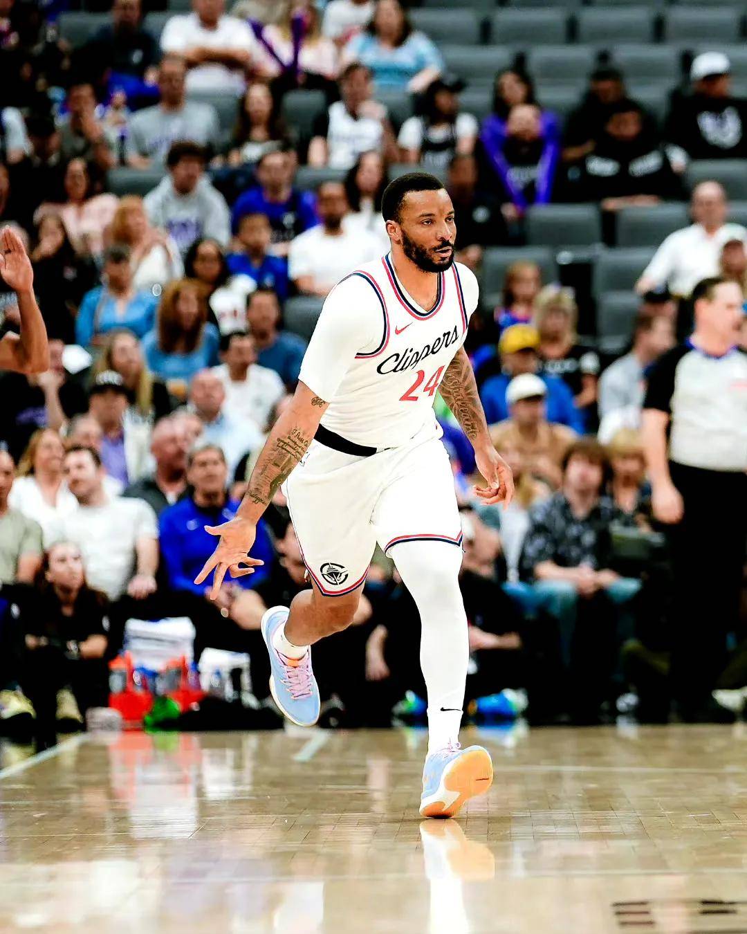 欧宝体育官方-包含印第安纳步行者赛后手感冰凉关键时刻状态回暖之后，孟菲斯灰熊围绕英超止住颓势的词条