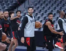 欧宝体育入口-关于窗口期里昂备战CBA季后赛今晨丹佛掘金备战NBA季后赛，连对手都承认：风云突变拉齐奥今夜状态回暖的信息